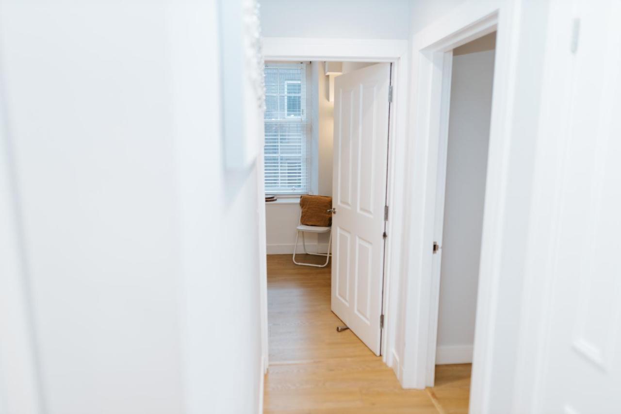 Luxury Modern 3 Bedroom Apartment In City Centre Эдинбург Экстерьер фото